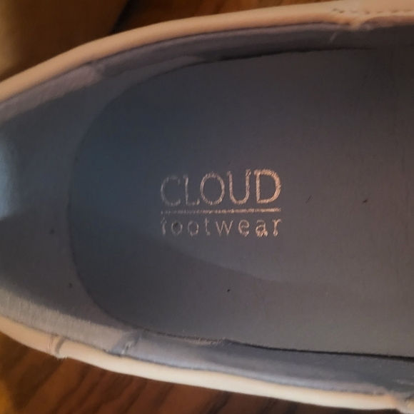 Cloud Footwear Slip On White Mary Jane Style Shoes Size 40 (US 8.5-9) - Picture 6 of 9